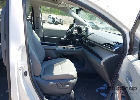 2021 Toyota Sienna Xle из США, поврежденный, VIN 5TDJRKEC3MS032422